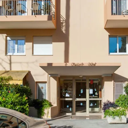 Апартаменты In With Balcony Terrace