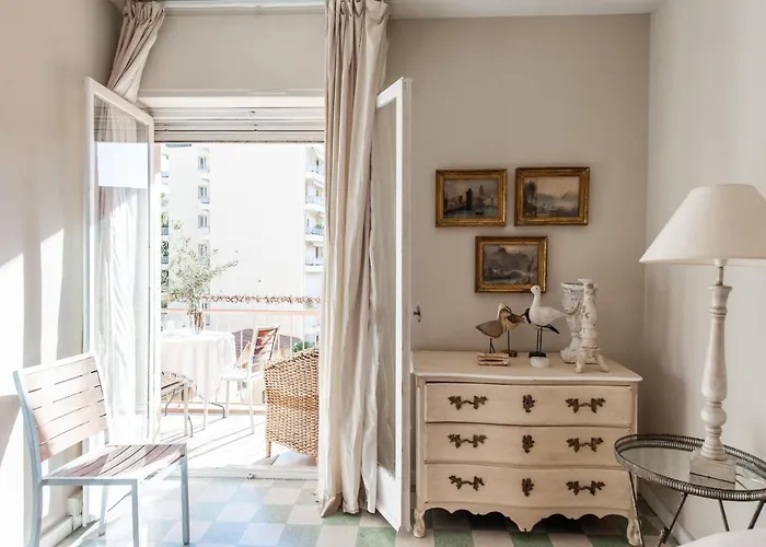 In With Balcony Terrace * Menton