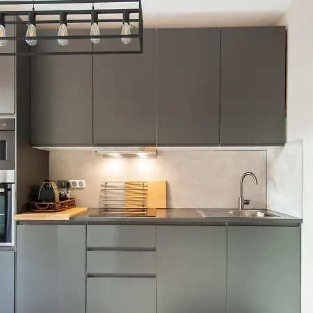 Διαμέρισμα In With Balcony Terrace Μεντόν