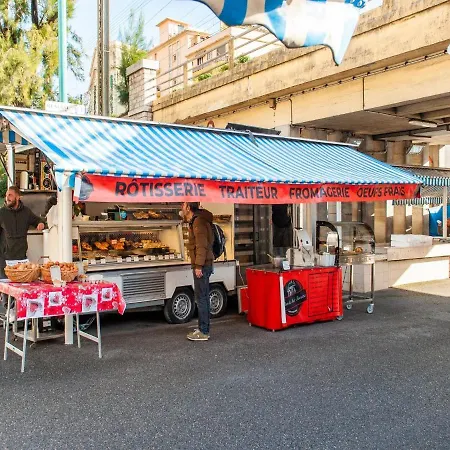 Διαμέρισμα In With Balcony Terrace